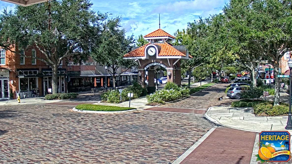 Broadcast is currently offline.