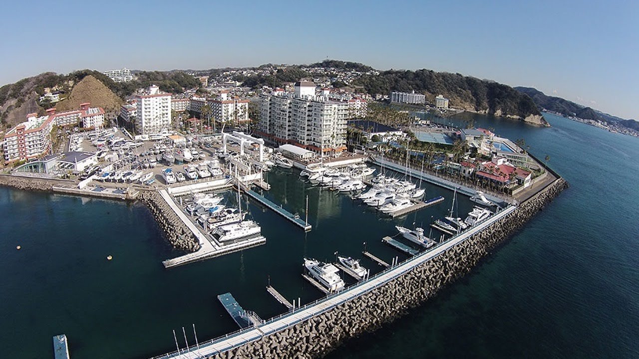 Broadcast is currently offline.